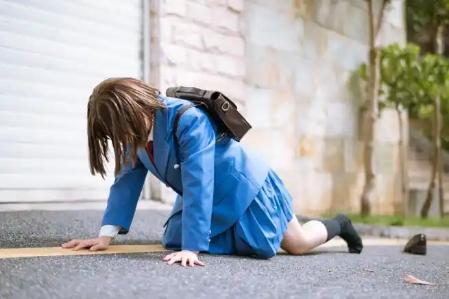从队友到对手:詹姆斯与戴维斯“少女友谊”中的篮球赛场生存法则