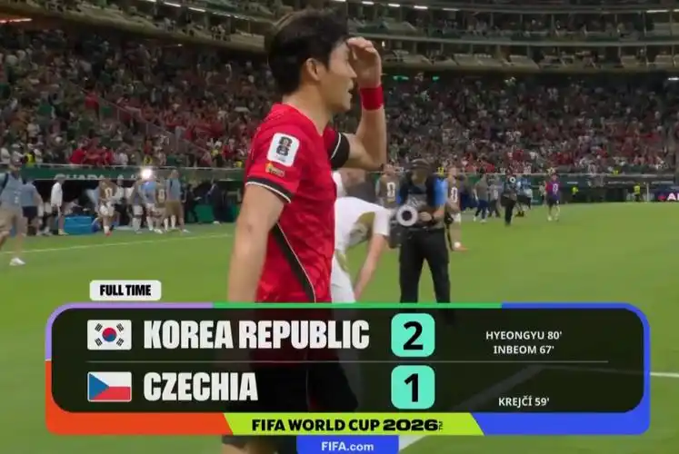 世界杯亚洲之光！韩国队2比0完胜，这表现让国足看得脸红